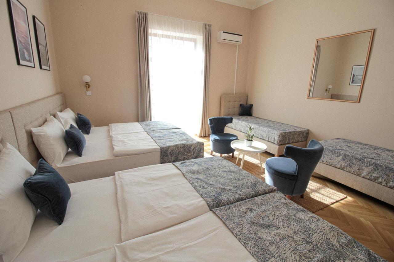 Hotel Platán Siófok Esterno foto
